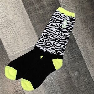 NBA LogoMan Crew Length Basketball Socks Black Tiger Stripe Mens Large